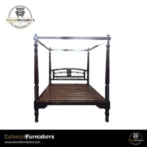 colonial four-poster bed